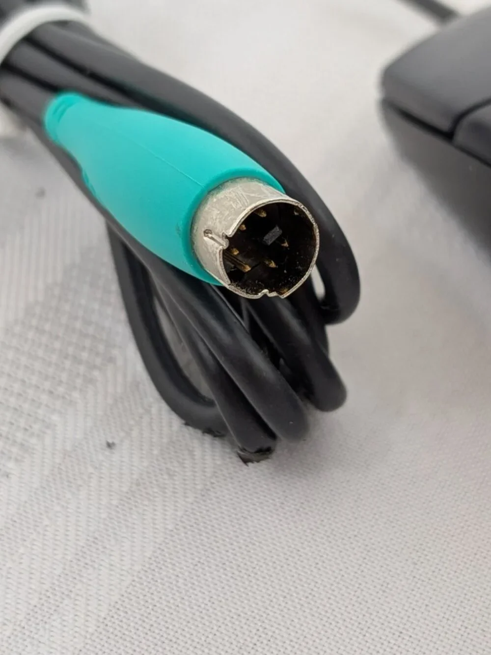 Dell Wired Mouse model M-S69 wired PS/2 connector - New & unused